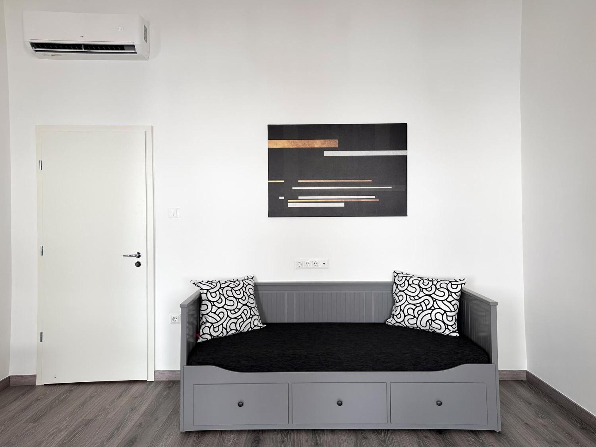 R&R Central Apartment บูดาเปสต์ ภายนอก รูปภาพ